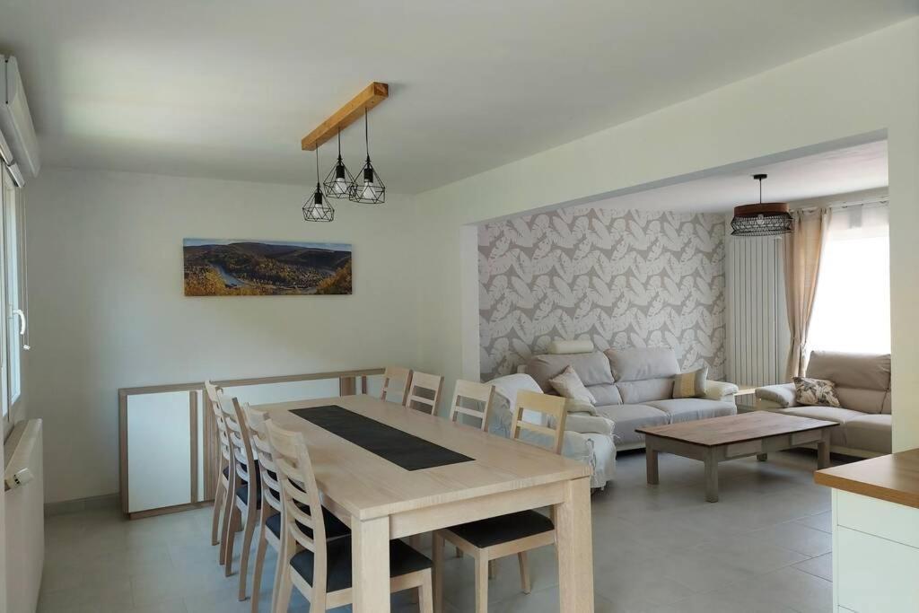 Gite En Bord De Meuse Monthermé Zewnętrze zdjęcie
